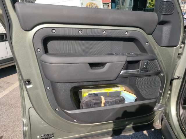 LAND ROVER Defender usata, con ESP