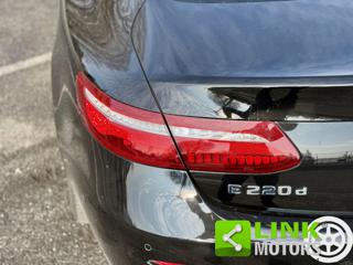 MERCEDES-BENZ E 220 usata, con Park Distance Control