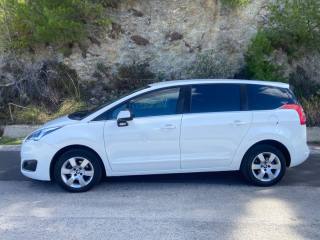 PEUGEOT 5008 usata, con Airbag laterali