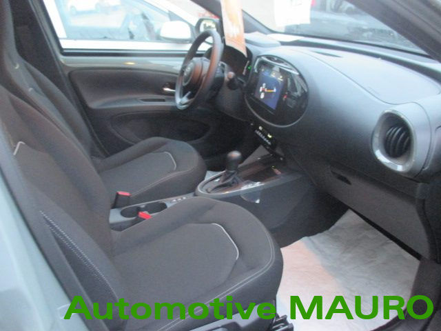 TOYOTA Aygo X usata, con Airbag testa
