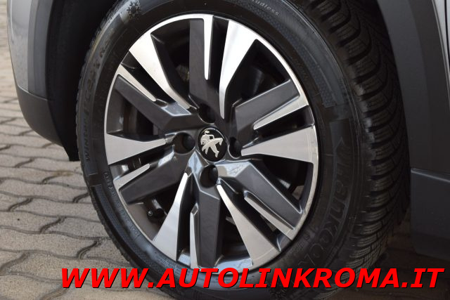 PEUGEOT 2008 usata, con Sensori di parcheggio posteriori