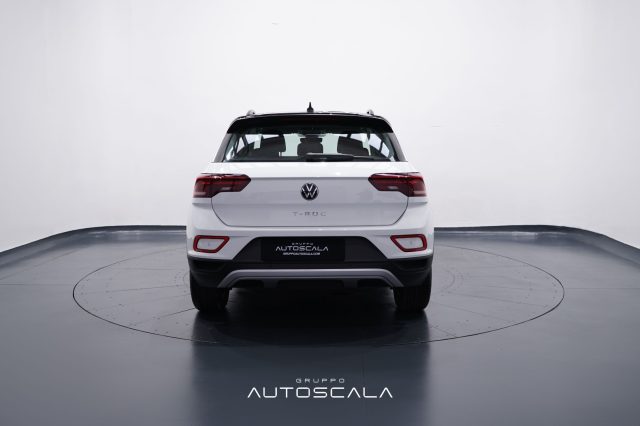 VOLKSWAGEN T-Roc usata, con Autoradio