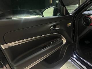 JEEP Avenger usata, con Fari LED