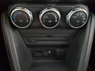 MAZDA 2 usata, con USB