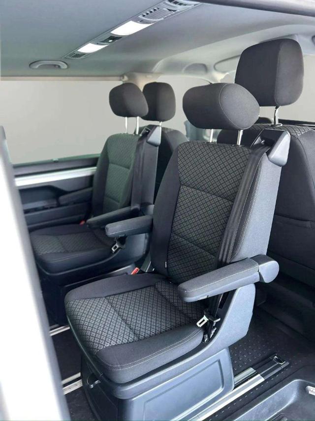 VOLKSWAGEN Multivan usata, con MP3