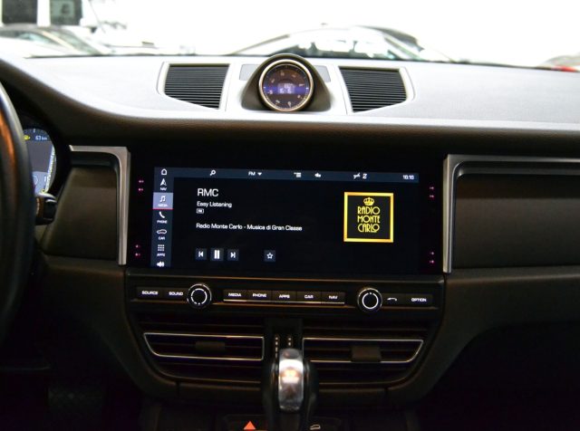 PORSCHE Macan usata, con Boardcomputer