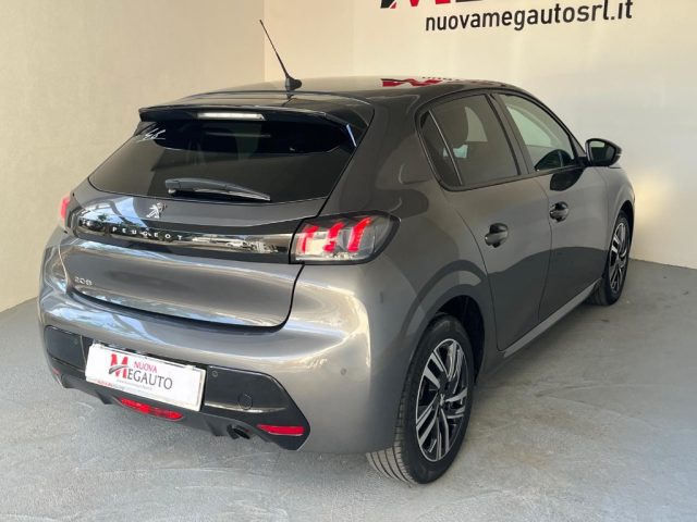 PEUGEOT 208 usata, con Autoradio