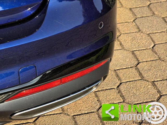 AUDI A4 usata, con Volante multifunzione