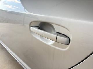 TOYOTA Avensis usata, con Airbag testa