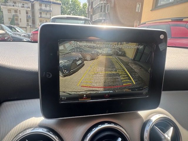 MERCEDES-BENZ GLA 200 usata, con Fendinebbia