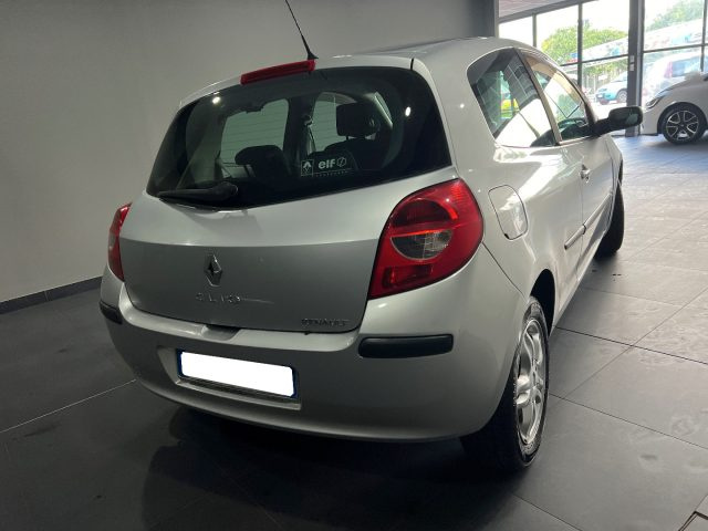 RENAULT Clio usata, con Alzacristalli elettrici