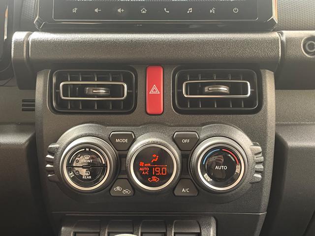 SUZUKI Jimny usata, con Servosterzo