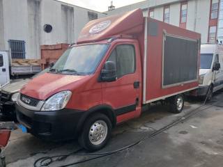 IVECO Daily autonegozio stred food