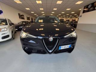 ALFA ROMEO Stelvio usata, con Alzacristalli elettrici