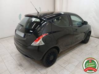 LANCIA Ypsilon usata, con Autoradio