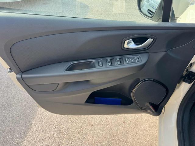RENAULT Clio usata, con Chiusura centralizzata