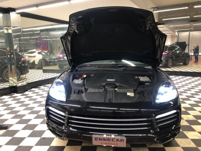 PORSCHE Cayenne usata, con Sensore di pioggia