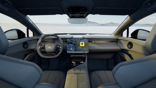 LOTUS Eletre usata, con Autoradio