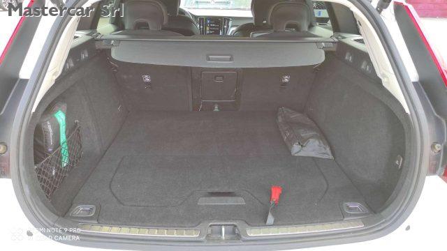 VOLVO V60 usata, con Portellone posteriore elettrico