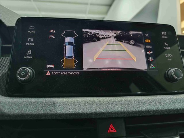 SKODA Kamiq usata, con Sedile posteriore sdoppiato