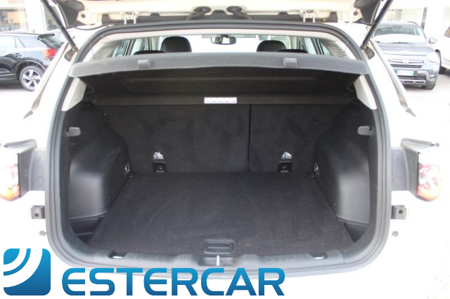 JEEP Compass usata, con Autoradio digitale