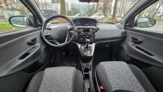 LANCIA Ypsilon usata, con USB