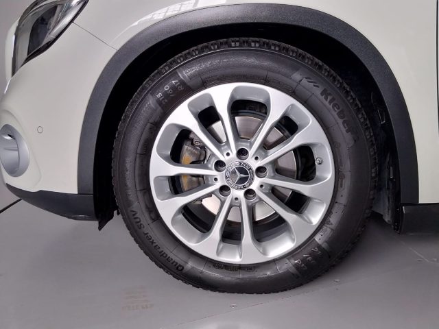 MERCEDES-BENZ GLA 200 usata, con Fendinebbia