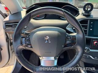 PEUGEOT 308 usata, con Sistema di navigazione
