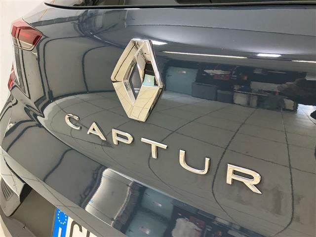 RENAULT Captur usata 23