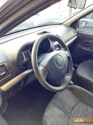 RENAULT Clio usata 9