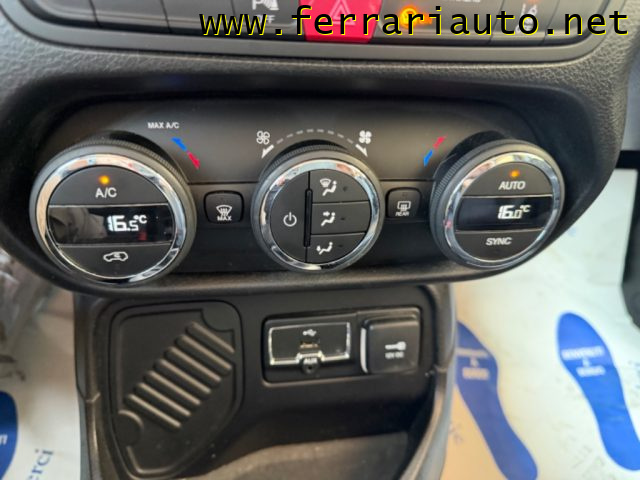 JEEP Renegade usata, con Park Distance Control