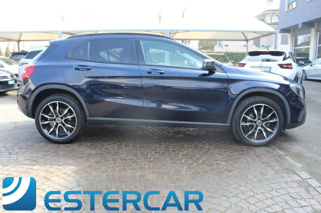 MERCEDES-BENZ GLA 180 usata, con Controllo trazione