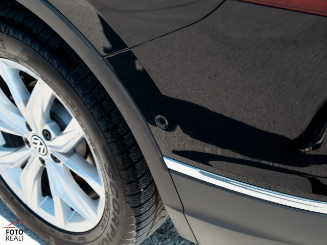 VOLKSWAGEN Tiguan Allspace usata, con USB