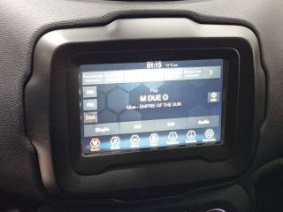 JEEP Renegade usata, con USB