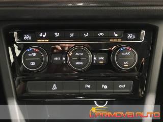 VOLKSWAGEN Touran usata, con Airbag testa