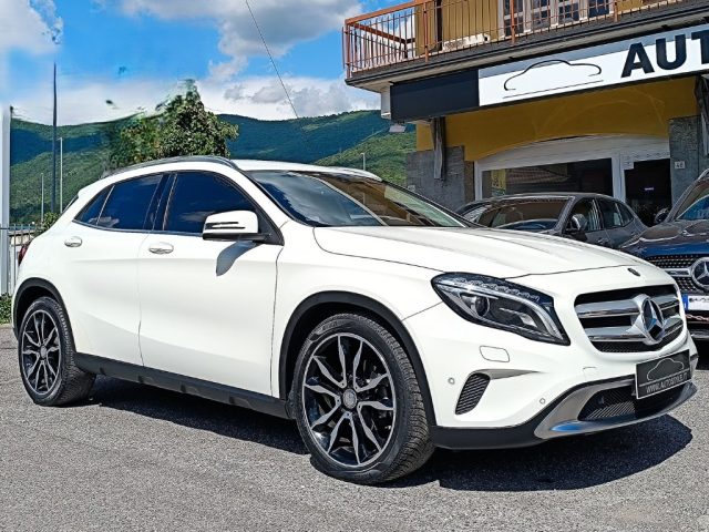 MERCEDES-BENZ GLA 200 usata, con Volante in pelle