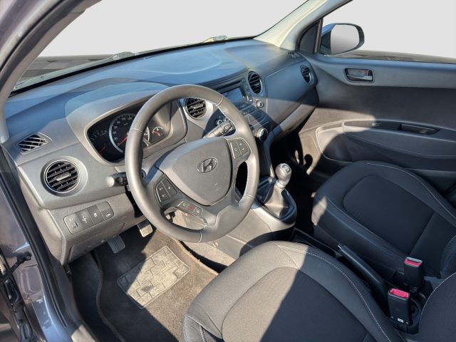 HYUNDAI i10 usata 8