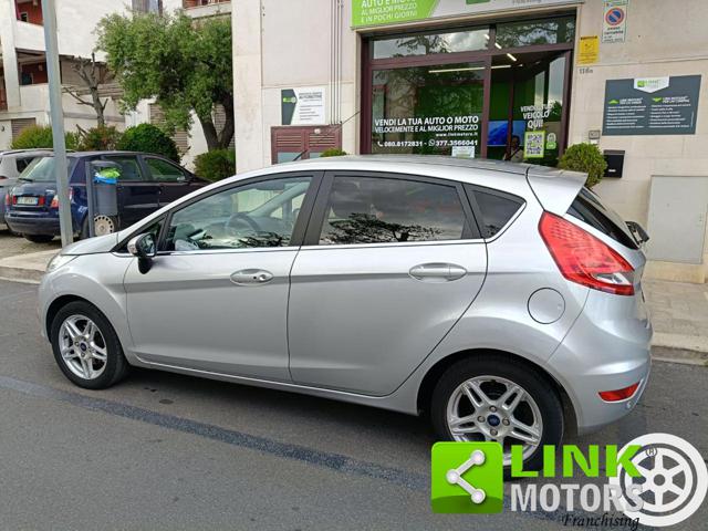 FORD Fiesta usata, con Vetri oscurati