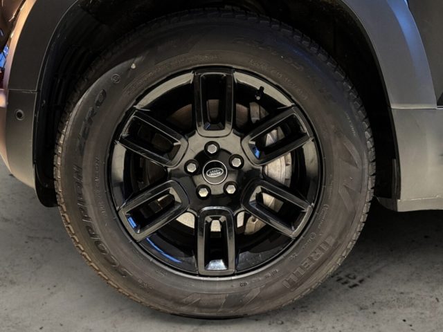 LAND ROVER Defender usata, con Climatizzatore