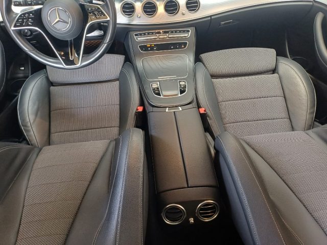 MERCEDES-BENZ E 300 usata, con USB