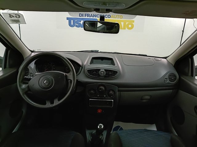 RENAULT Clio usata, con Specchietti laterali elettrici