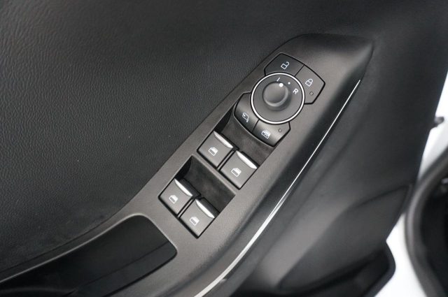 FORD Puma usata, con Volante in pelle