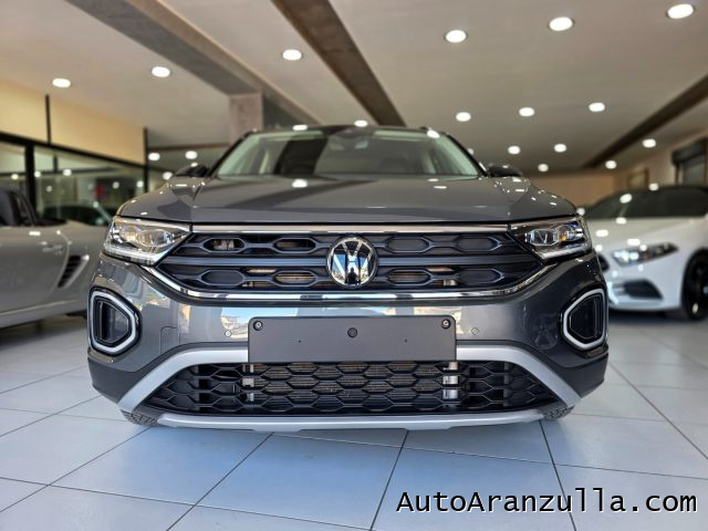 VOLKSWAGEN T-Roc usata, con Sedile posteriore sdoppiato