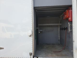 IVECO Daily usata, con Divisori per bagagliaio