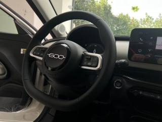 FIAT 600 usata, con Touch screen