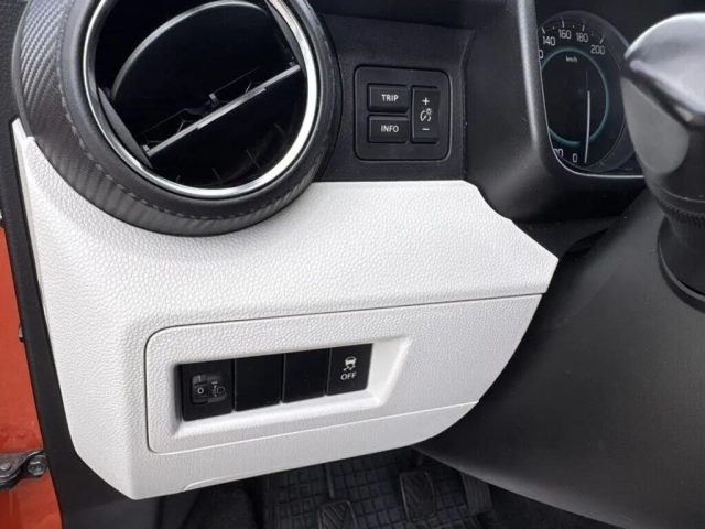 SUZUKI Ignis usata, con Monitoraggio pressione pneumatici
