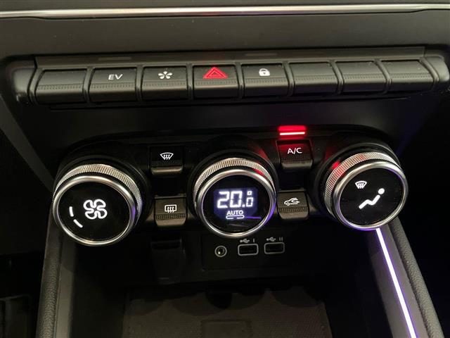 RENAULT Clio usata 21