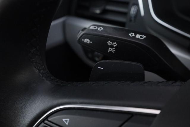AUDI A4 usata, con Volante multifunzione