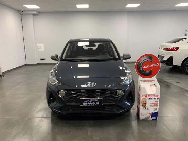 HYUNDAI i10 usata, con Airbag