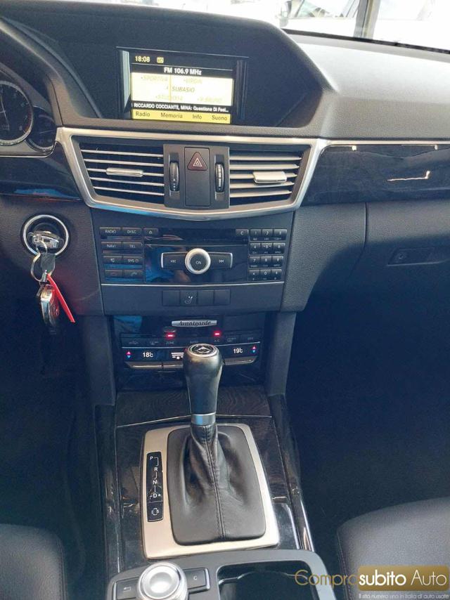 MERCEDES-BENZ E 220 usata 27